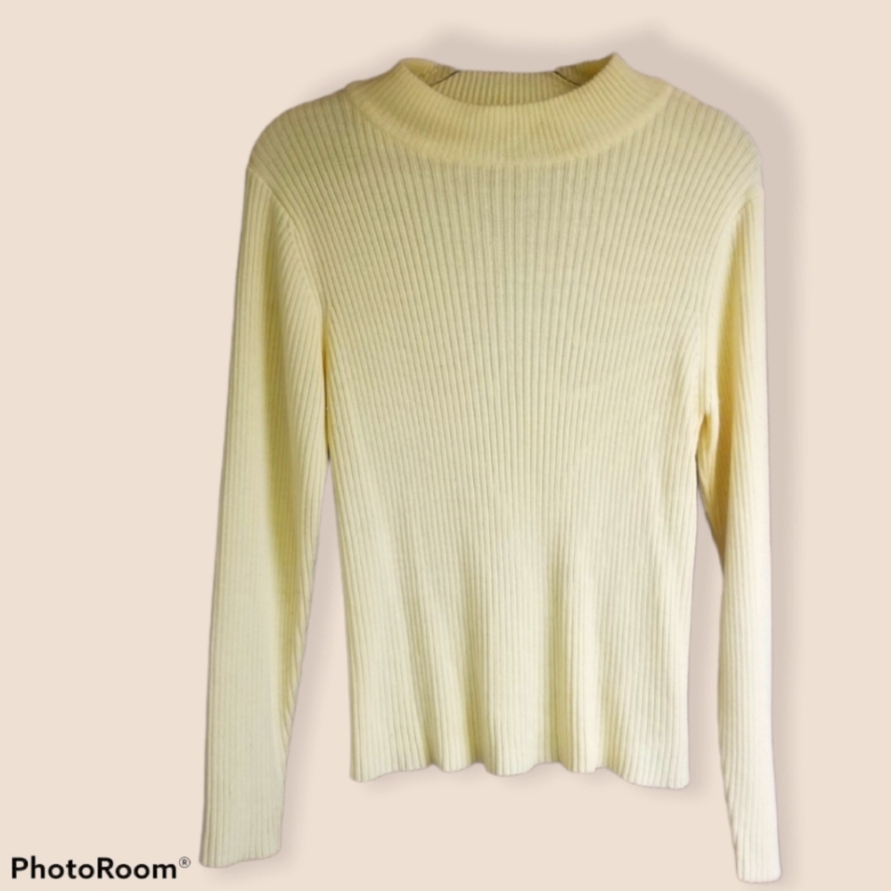 💖2/$15💖Wom. Empress Sweater
